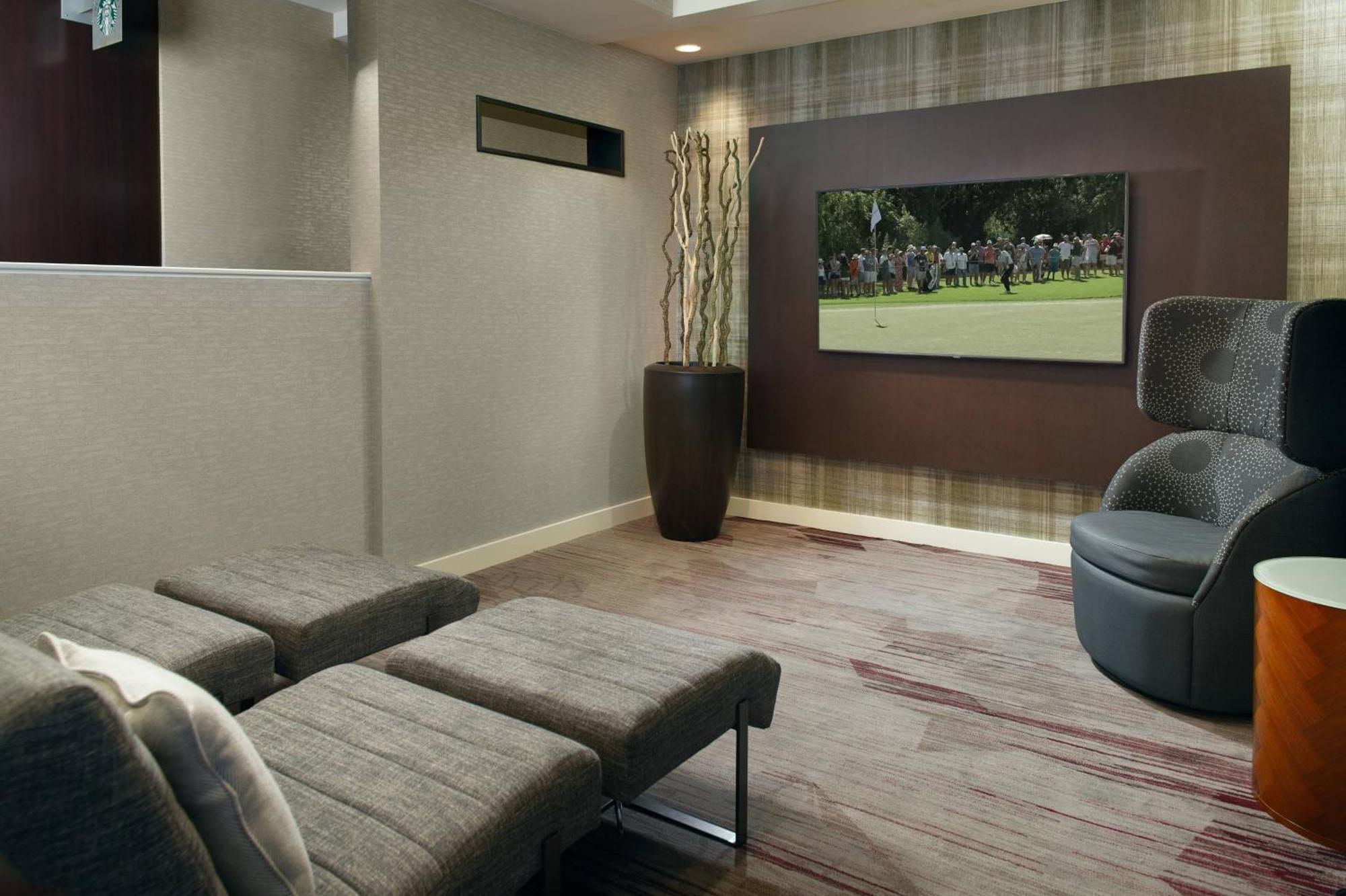 Courtyard By Marriott Raleigh Cary Hotel Bagian luar foto